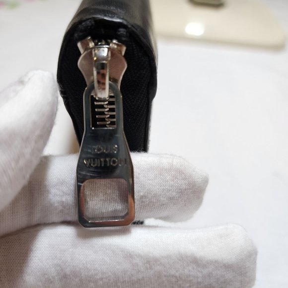 SOLD—AUTHENTIC LOUIS VUITTON Monogram Macassar Vertical Zippy Wallet - Picture 7 of 10